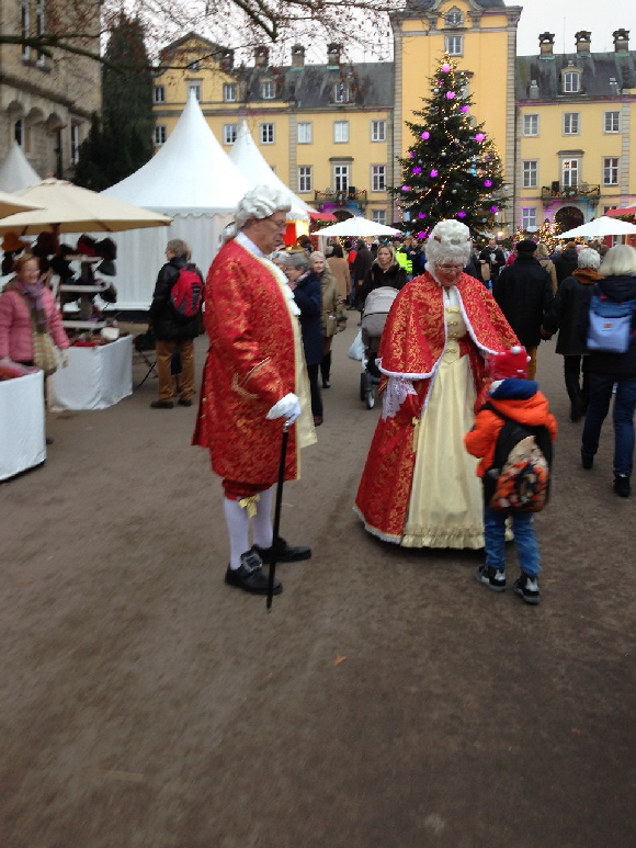 Das F�rstenpaar gibt sich die Ehre