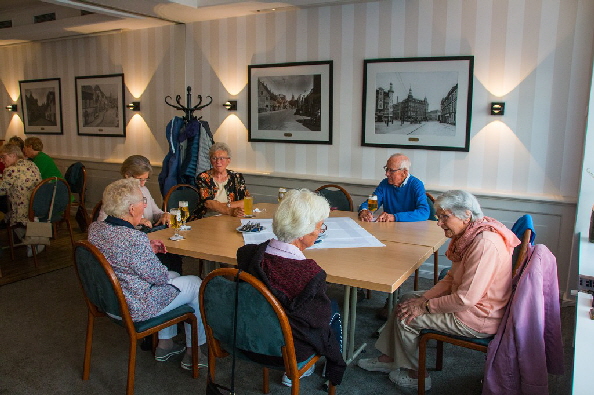 Wir waren freudiger Erwartung auf das,...