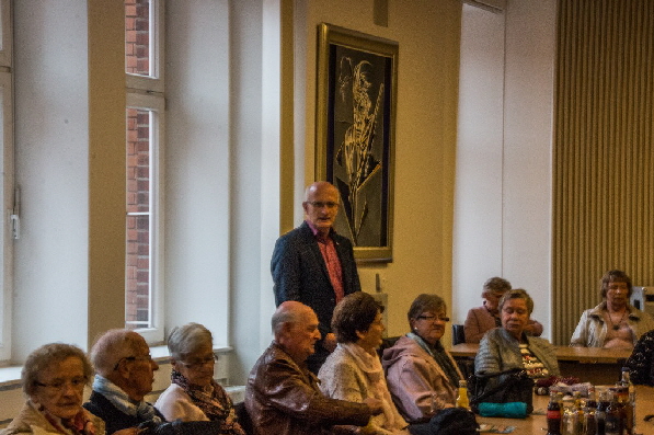 Klaus Jensen informiert uns im Sitzungsraum der CDU-Fraktion