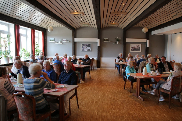 Corona gerechteTischabst�nde