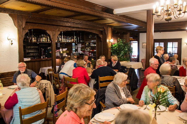 Blick auf die Thekenanlage