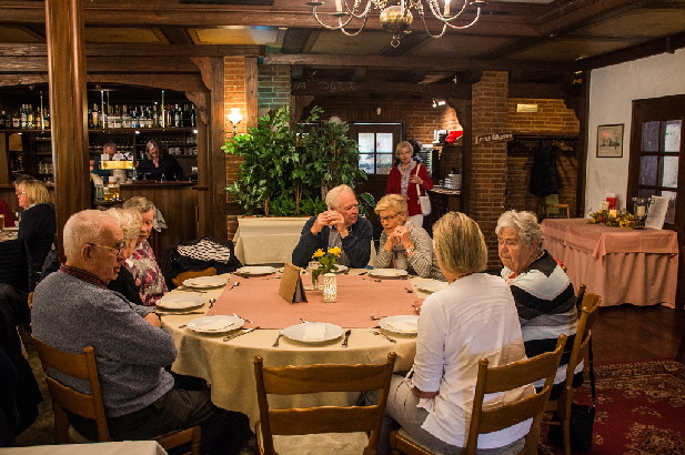 Der freie Platz im Vordergrund geh�rt dem Fotografen