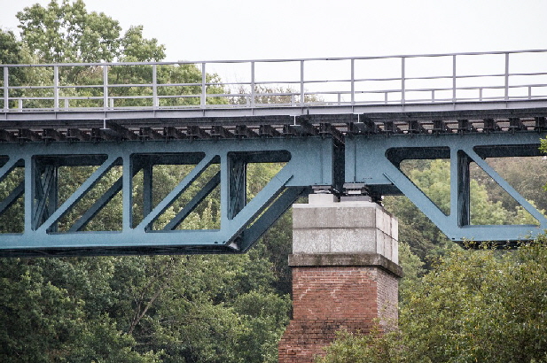 Br�ckenauflager von unten