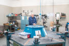 ... bis in die gut ausgestattete Metallwerkstatt.