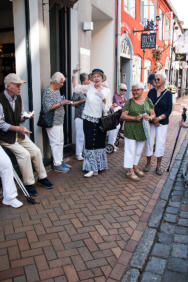 ... das wir noch einen Tanz von Emmi Hansen erleben dürfen.
