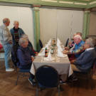 Dort erwartet uns ein ...