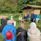 Die Teilnehmer lauschen den Ausführungen.