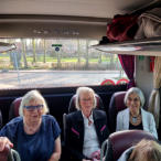 Die Drei von der letzten Bank im Bus